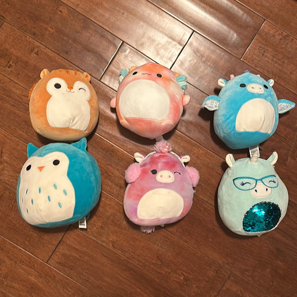 BUNDLE of Squishmallows